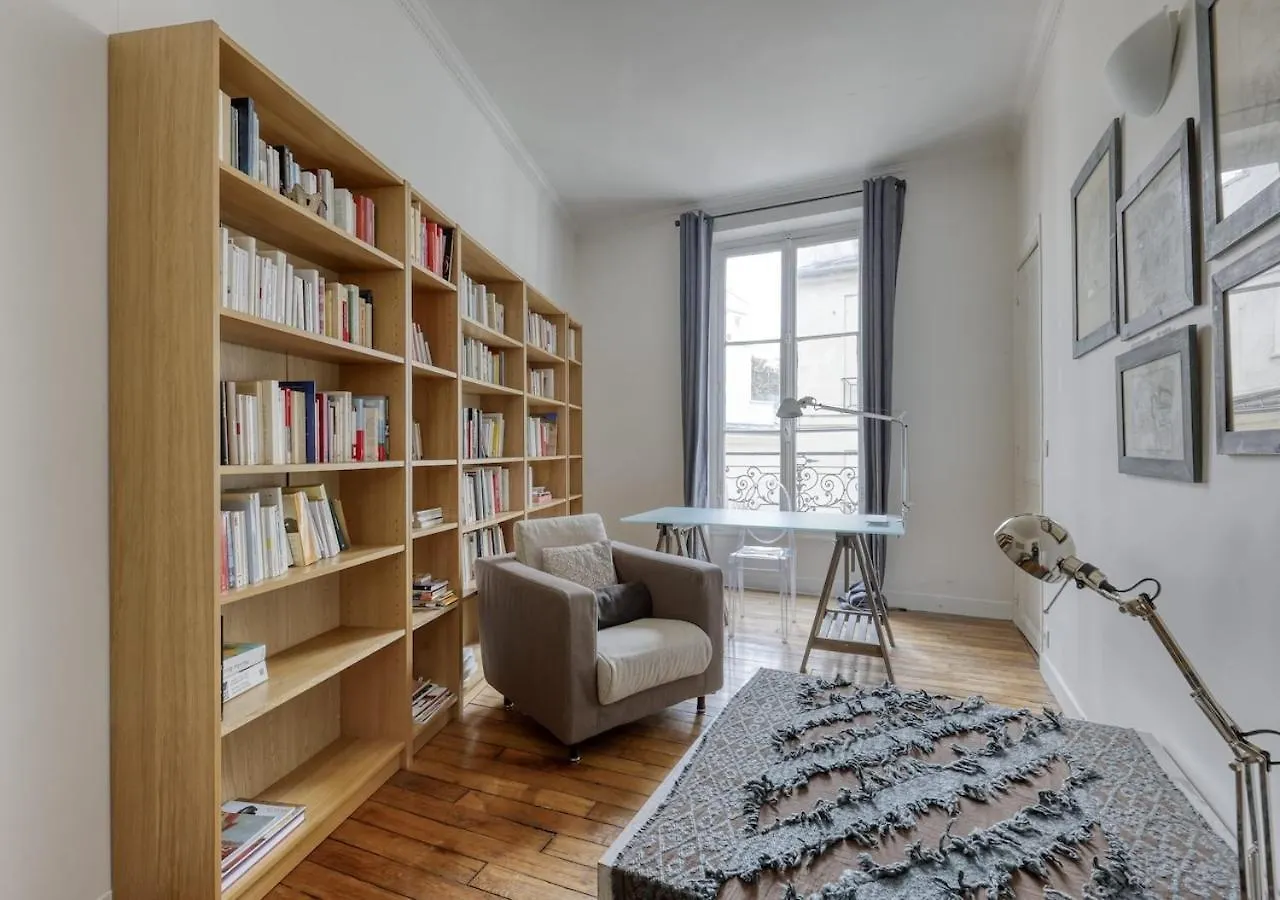 Apartamento Spacious Typical Parisian Flat - Paris Le Marais Francia