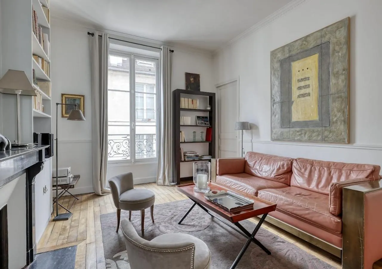 Apartamento Spacious Typical Parisian Flat - Paris Le Marais Francia